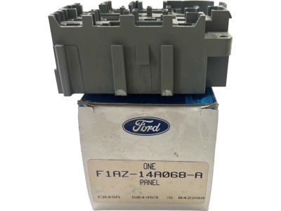 Ford F1AZ-14A068-A Fuse Box
