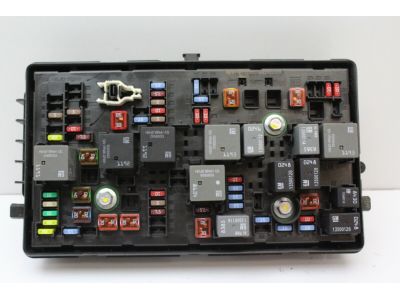 GM 42353366 Fuse & Relay Box