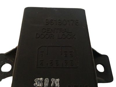 GM 96190176 Relay, Dr Lock