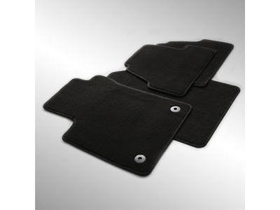 GM 42588066 First-and Second-Row Carpeted Floor Mats in Ebony