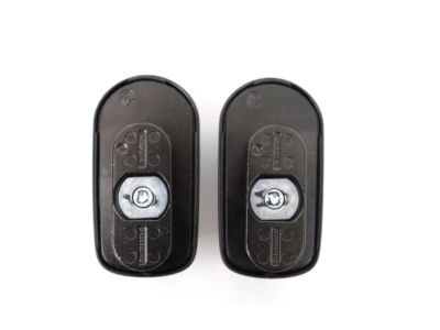 GM 22743384 Flexible Cargo Partition in Black with Sliders