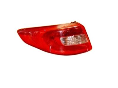 Hyundai 92401-C2000 Lamp Assembly-Rear Combination Outside, LH