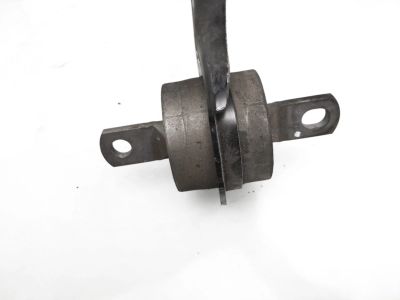 Honda 52360-T20-A10 ARM, R- RR- TRAILING