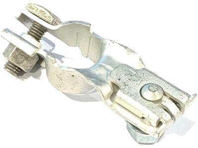 Nissan 24340-7999B Battery Terminal Connector