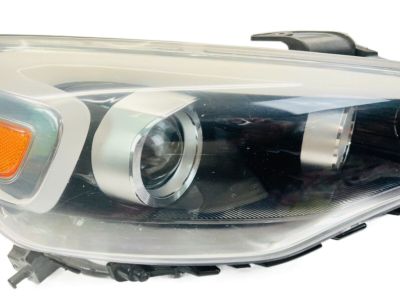 Kia 921023R530 Passenger Side Headlight Assembly