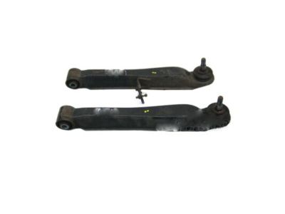 Kia 552103F000 Arm Assembly-Rear Center, RH