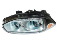 OEM 2015 Kia Soul EV Passenger Side Headlight Assembly - 92102E40201D