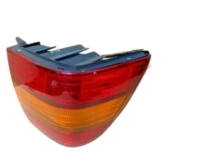 Lexus 81561-50040 Lens, Rear Combination Lamp, LH