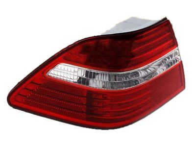 Lexus 81561-50140 Lens & Body