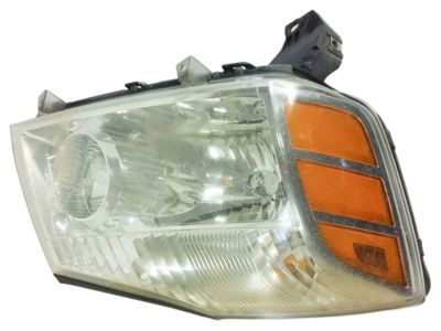 Nissan 26010-ZC30A Passenger Side Headlight Assembly