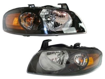 Nissan 26060-6Z825 Driver Side Headlight Assembly