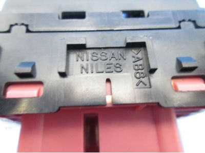 Nissan 25570-EG01C Switch Assy-Mirror Control