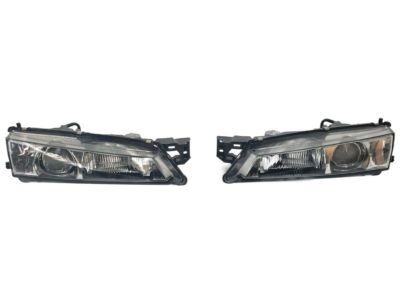 Nissan 26010-81F25 Passenger Side Headlamp Assembly