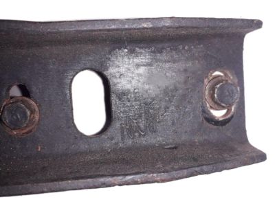 Nissan 96176-EA500 Bracket-Side Step R