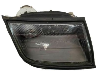 Nissan B6010-30P00 Passenger Side Headlight Assembly