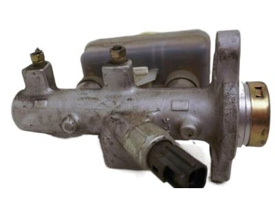 Nissan 46010-2Z600 Cylinder Assy-Brake Master