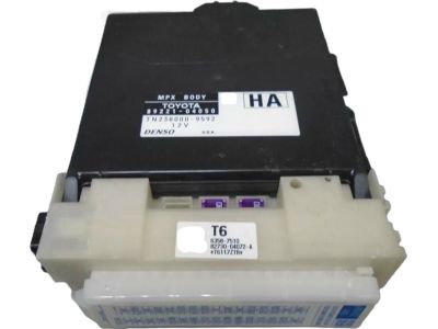 Toyota 82730-04072 Fuse Box