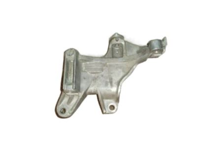 Toyota SU003-06448 Alternator Bracket