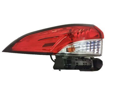 Toyota 81561-12D31 Tail Lamp Assembly