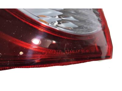 Toyota 81560-0C110 Tail Lamp Assembly