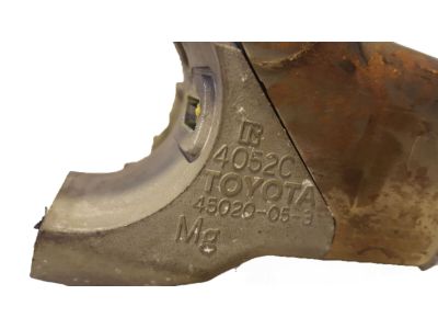 Toyota 45020-33170 Column Bracket