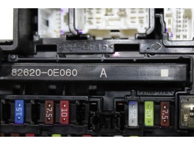 Toyota 82662-0E460 Upper Cover