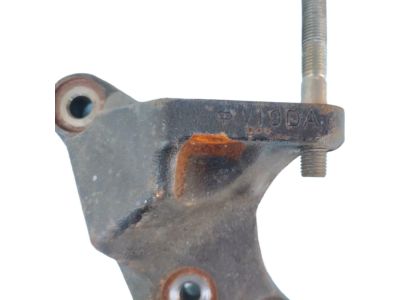 Toyota 12315-21044 Side Mount Bracket