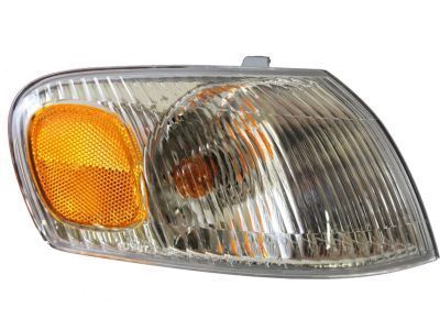 Toyota 81510-02040 Signal Lamp