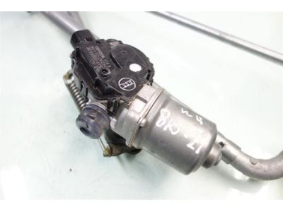 Toyota 85110-0E060 Front Motor