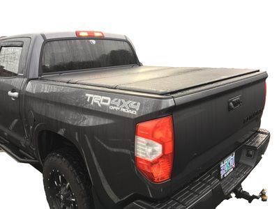 Toyota PU100-3415S-01 TONNEAU Cover