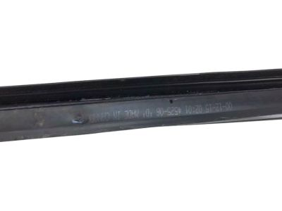 Toyota 68141-0C020 Glass Run