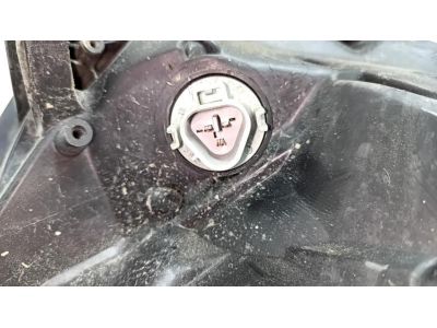 Toyota 81110-0R140 Passenger Side Headlight Assembly