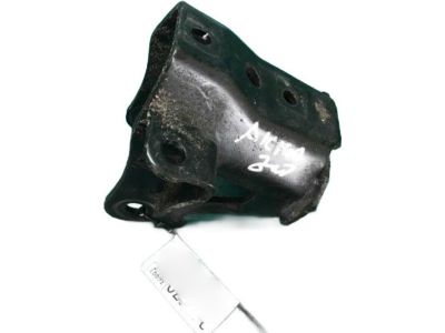 Toyota 12321-31060 Rear Mount Bracket