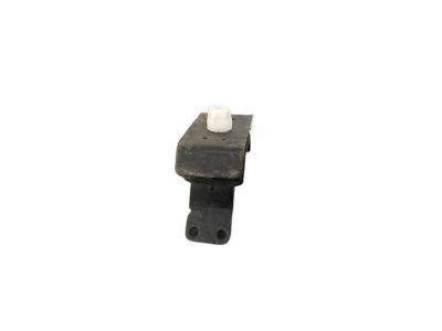 Toyota 12371-0F050 Rear Mount