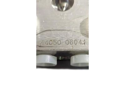 Toyota 44050-06041 Actuator