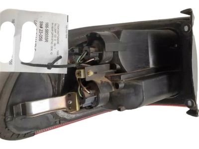 Toyota 81551-95D01 Lens & Housing