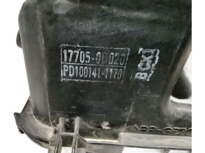 Toyota 17705-0D020 Upper Cover