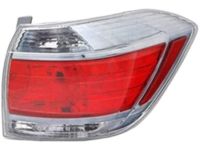 OEM 2013 Toyota Highlander Combo Lamp Assembly - 81551-48270