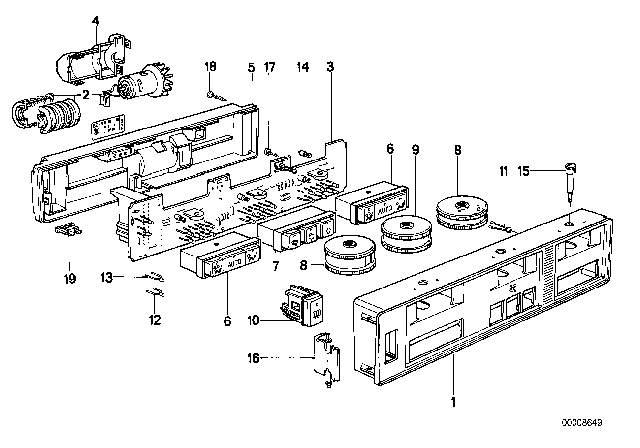 1990 BMW 750iL  Screw Diagram for 64111391719