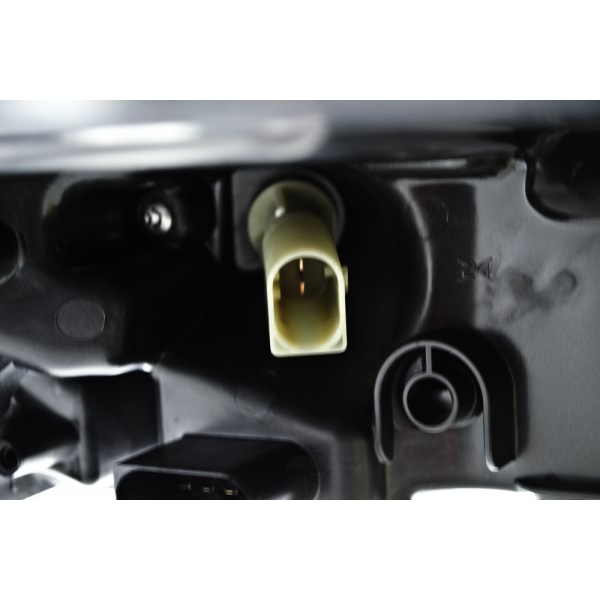 Hella Headlamp - Driver Side Bi-Xen With Balst 263064451