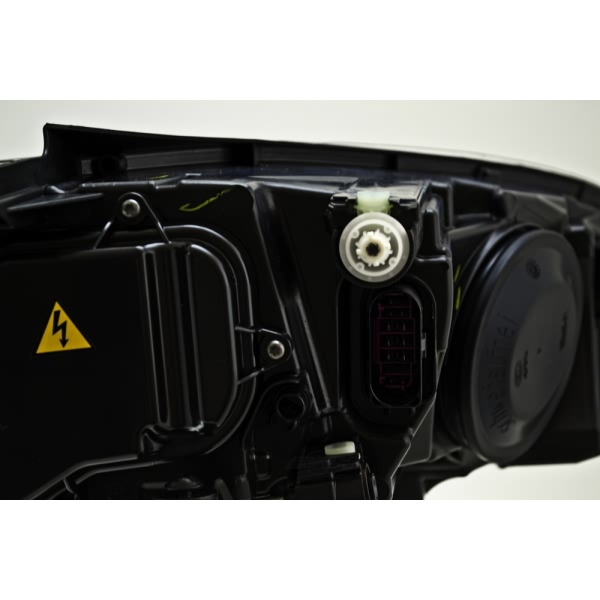 Hella Headlight Assembly - Driver Side 011956271
