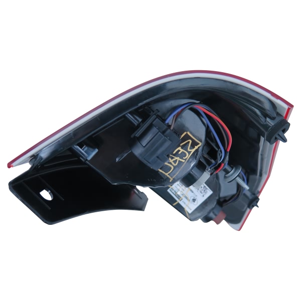 TYC Passenger Side Replacement Tail Light 11-6115-00-9