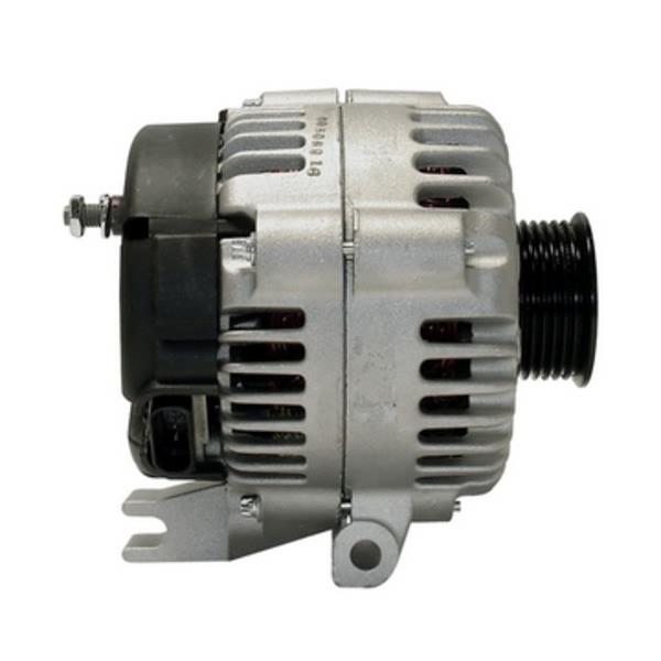 Quality-Built Alternator New 15400N