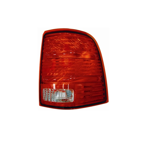 TYC Passenger Side Replacement Tail Light 11-5507-01-9
