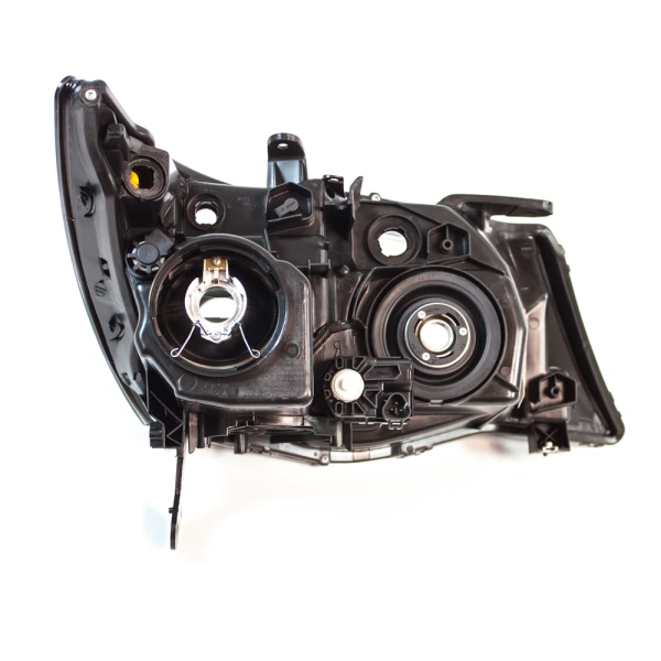 TYC Driver Side Replacement Headlight 20-6846-01-1