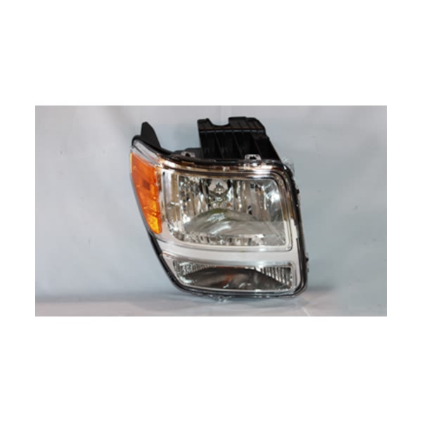 TYC Passenger Side Replacement Headlight 20-6869-00