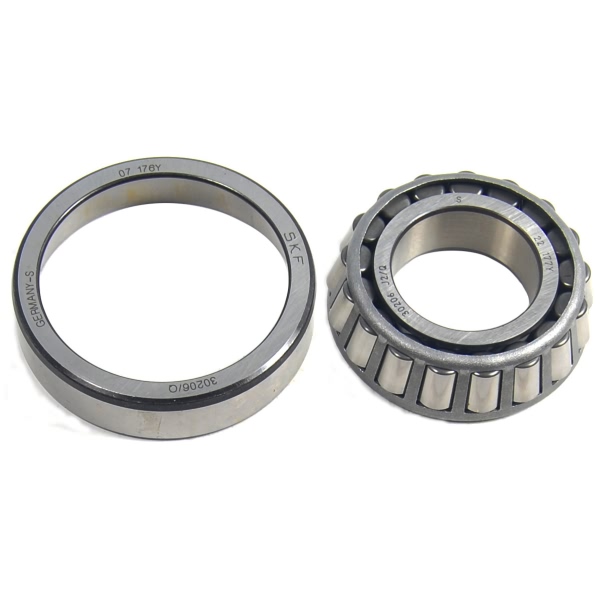 Centric Premium™ Front Driver Side Inner Wheel Bearing and Race Set 410.90006