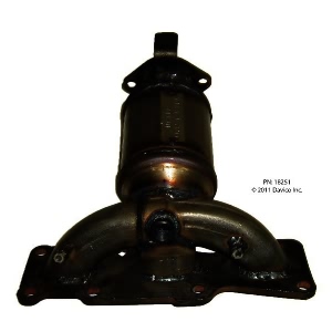 Davico Exhaust Manifold with Integrated Catalytic Converter for 2007 Hyundai Entourage - 18251