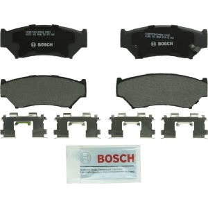Bosch QuietCast™ Premium Organic Front Disc Brake Pads for 2001 Chevrolet Tracker - BP556