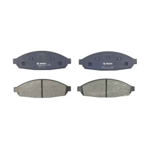 Bosch QuietCast™ Premium Organic Front Disc Brake Pads for 2005 Ford Crown Victoria - BP931